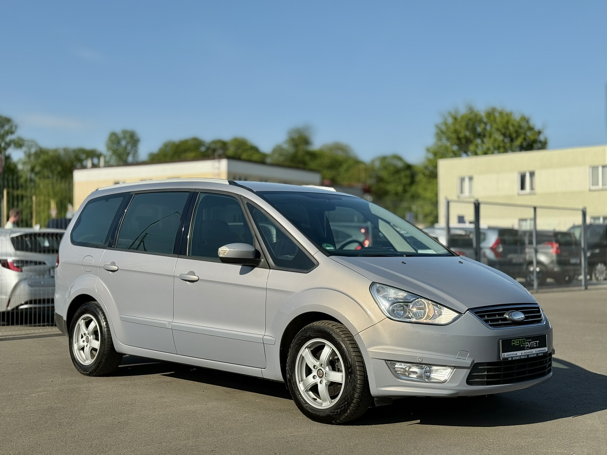 Ford Galaxy II 2011 Бензин