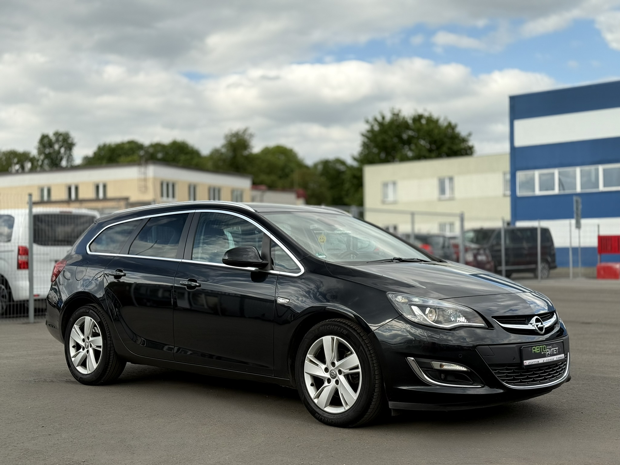 Opel Astra Sports Tourer 2013 Дизель